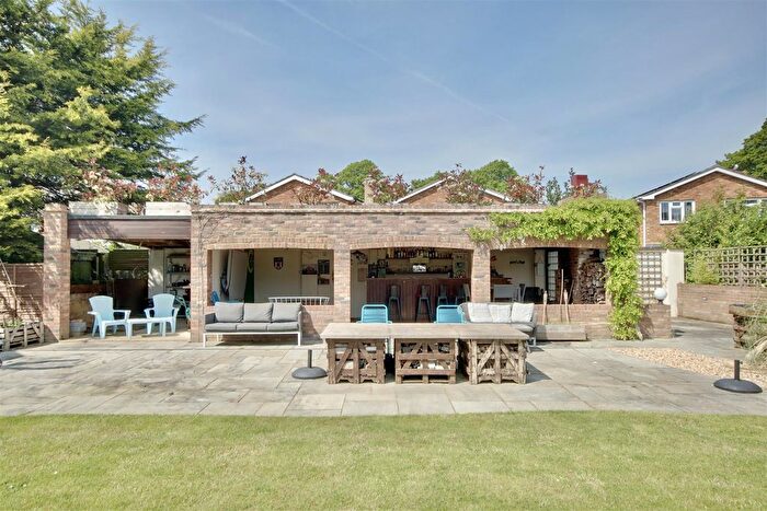 5 Bedroom Detached House For Sale In The Avenue, Fareham, PO14
