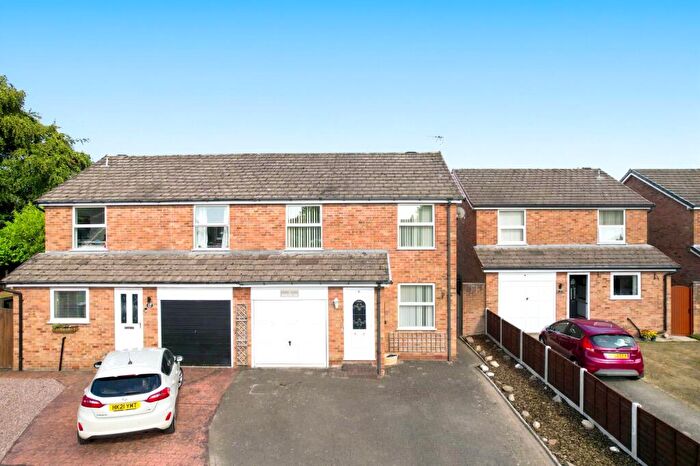 3 Bedroom Semi Detached House For Sale In Moorlands Park, Cuddington, CW8