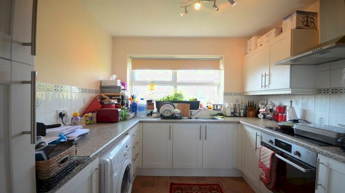 2 Bedroom Maisonette To Rent In Buckden Close, Woodley, Reading RG5