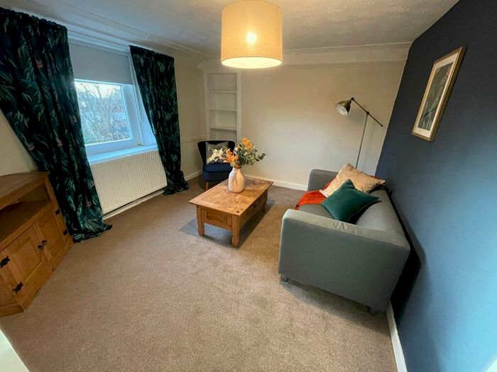 2 Bedroom Flat To Rent In Nelson Street, Largs, North Ayrshire, KA30
