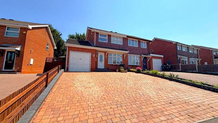 3 Bedroom Semi-Detached House For Sale In Marsh End, Kings Norton, Birmingham, B38