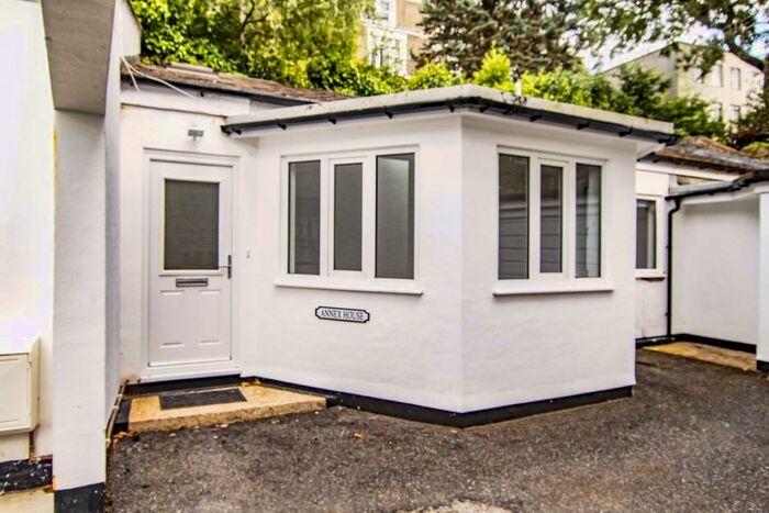 1 Bedroom Flat To Rent In Highgate Close, Highgate, N6