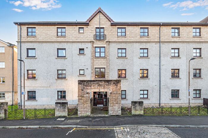 2 Bedroom Flat For Sale In / Tytler Gardens, Abbeyhill, Edinburgh, EH8