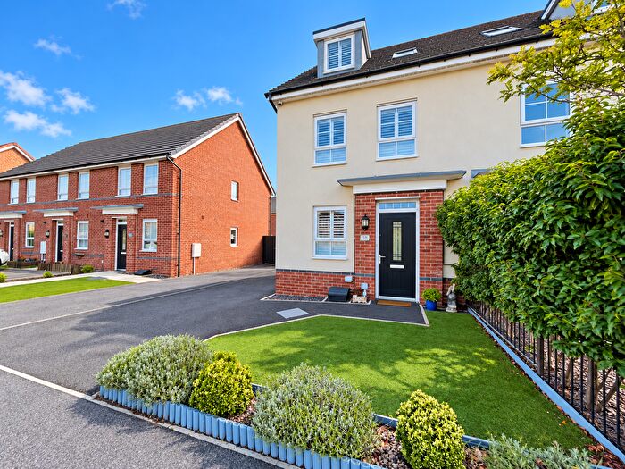 4 Bedroom Semi-Detached House For Sale In Ash Road, Thornton, FY5