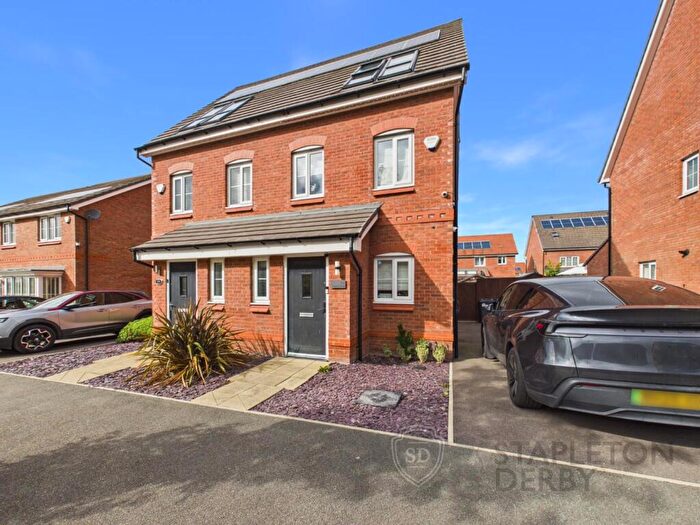 3 Bedroom Semi-Detached House For Sale In Sandhole Grove, Kirkby, Liverpool, L33