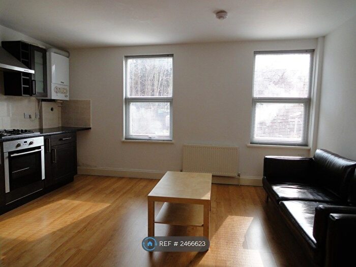 1 Bedroom Flat To Rent In William Street, Reading, RG1