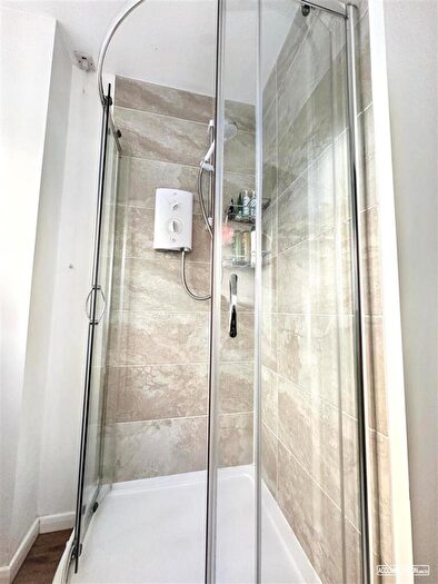 1 Bedroom Flat To Rent In Jessop Court Ferry StreetB Ristol, BS1