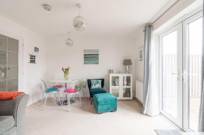 2 Bedroom Terraced House For Sale In Beatlie Road, Winchburgh, EH52