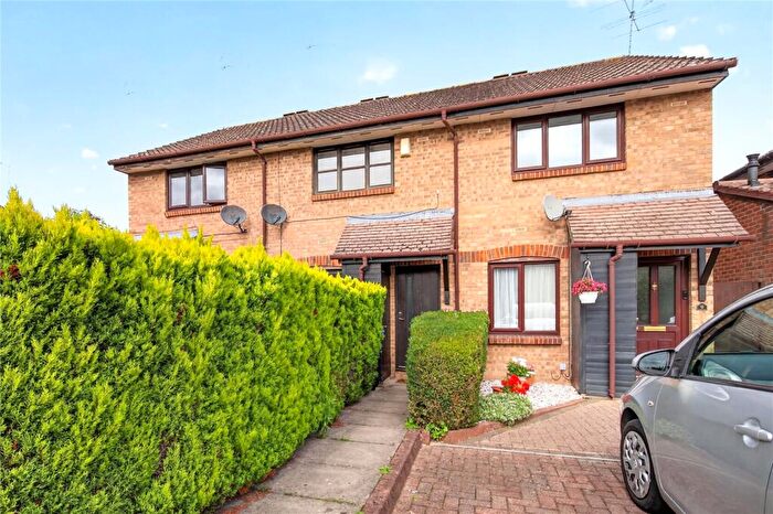 2 Bedroom Terraced House For Sale In Fordwells Drive, The Warren, Bracknell, Berkshire, RG12