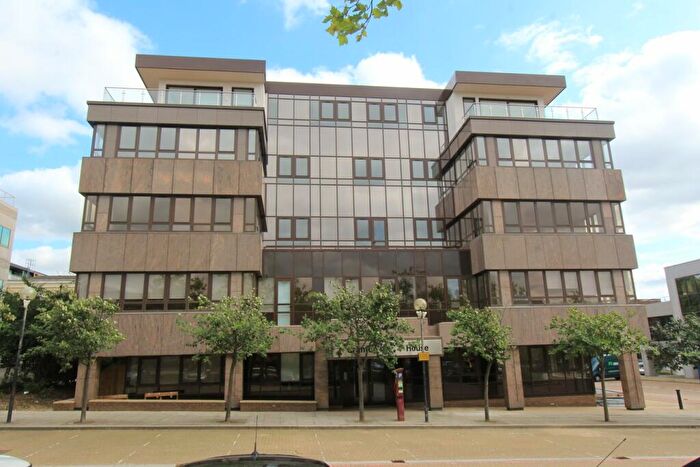 1 Bedroom Apartment To Rent In Silbury Boulevard, Milton Keynes, MK9