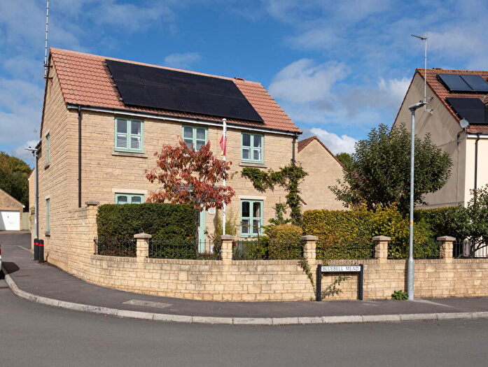 4 Bedroom Detached House For Sale In Bluebell Mead, Corsham, SN13