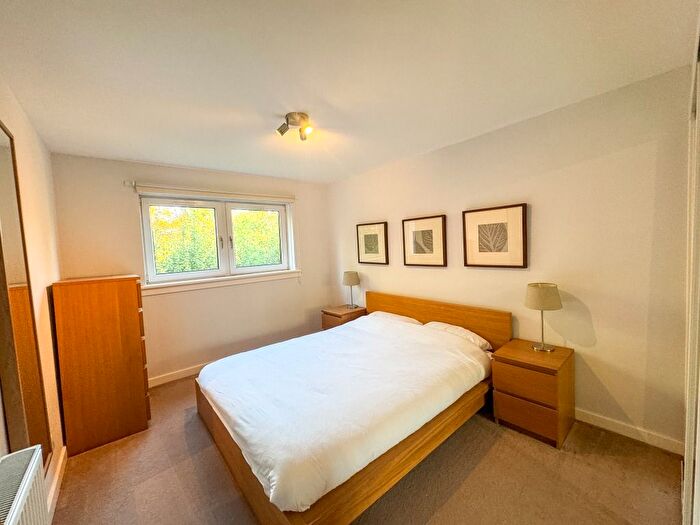 2 Bedroom Flat To Rent In Clark Place, Trinity, Edinburgh, EH5