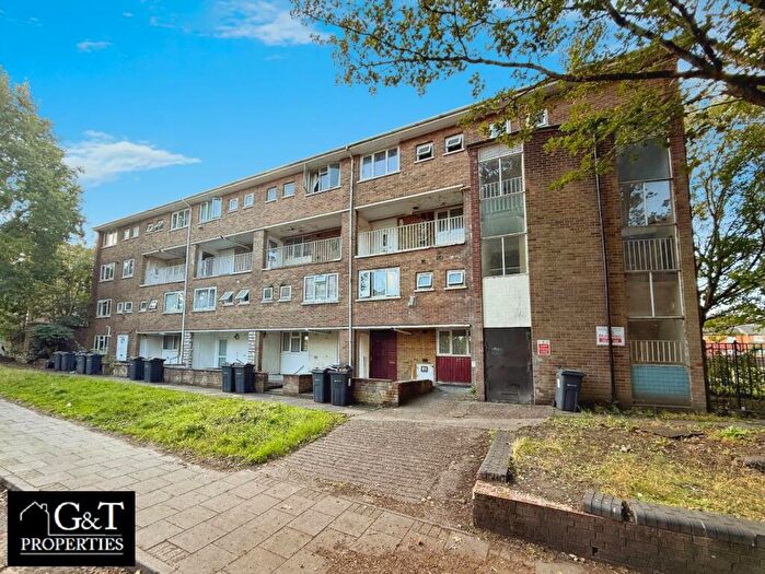 3 Bedroom Maisonette For Sale In Westthorpe Grove, Birmingham, B19