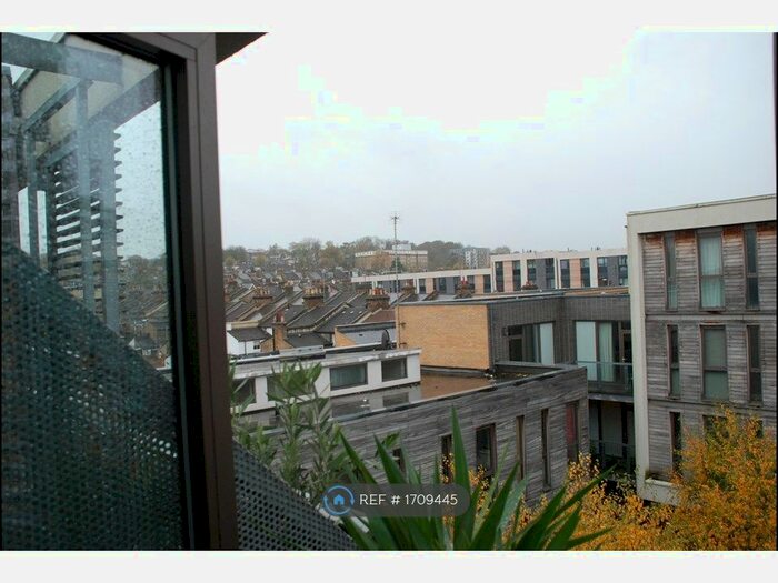 2 Bedroom Flat To Rent In Union Park, Greenwich, SE10