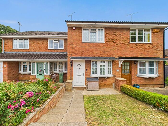 2 Bedroom Terraced House For Sale In Bushey Close, Linden Village, Buckingham, MK18