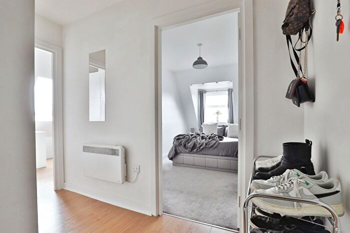 1 Bedroom Flat For Sale In Christchurch Road, Boscombe, Bournemouth, BH7