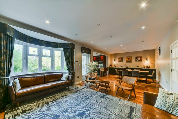 5 Bedroom Semi-Detached House To Rent In Bancroft Avenue, East Finchley, N2