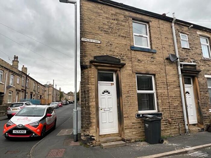 1 Bedroom Terraced House To Rent In Edward Street, Brighouse, West Yorkshire, HD6
