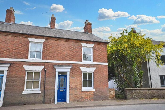 1 Bedroom End Of Terrace House To Rent In High Street, Flore, NN7