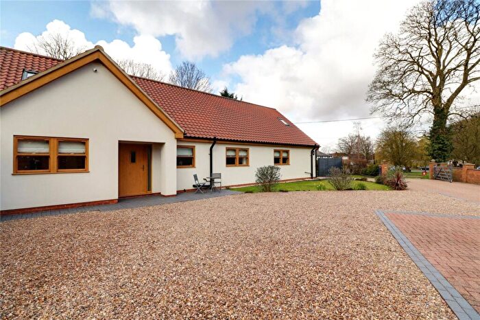 5 Bedroom Bungalow For Sale In Vicarage Lane, Redbourne, Lincolnshire, DN21