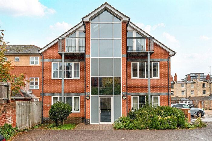 1 Bedroom Flat To Rent In Livery House, Reading, RG1