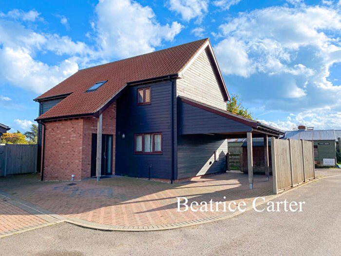 4 Bedroom Detached House To Rent In Laurel Close, Holywell Row, IP28