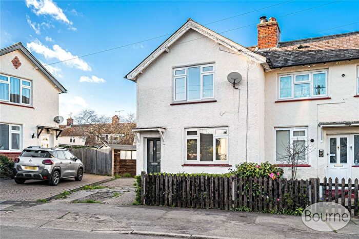 2 Bedroom End Of Terrace House For Sale In Chetwode Place, Aldershot, Hampshire, GU12