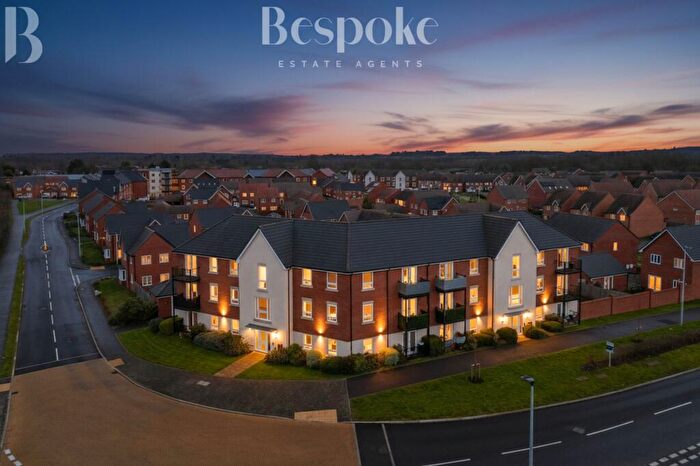 1 Bedroom Flat For Sale In Bolton Drive, Shinfield, RG2