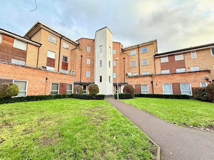 2 Bedroom Apartment For Sale In Ashton Court, Connington Crescent, London, E4