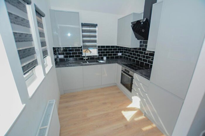 2 Bedroom Apartment To Rent In Heene Road, Worthing, BN11