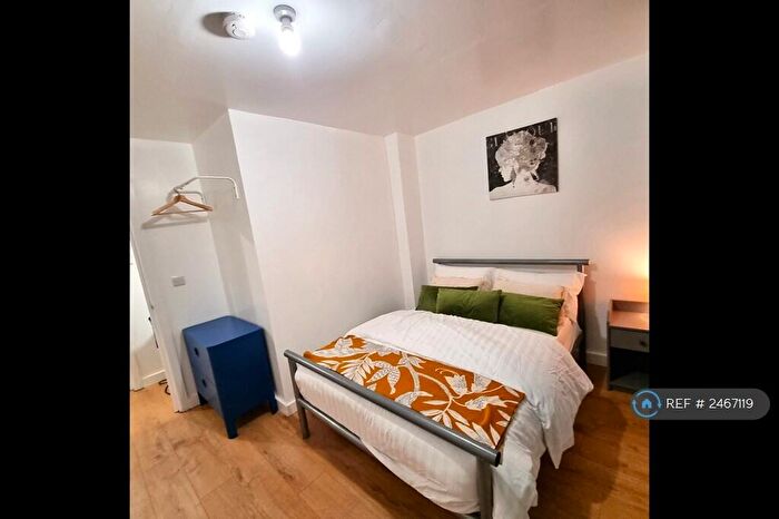 2 Bedroom Flat To Rent In Forge Lane, Gillingham, ME7