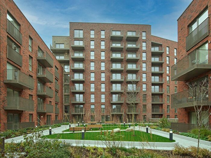 2 Bedroom Flat For Sale In "The Redgrave" At Moorbridge Court, Maidenhead, SL6