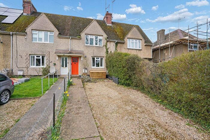 3 Bedroom Terraced House For Sale In Hailey Road, Witney, OX28