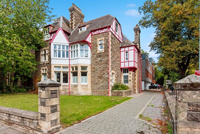 1 Bedroom Flat For Sale In Sophia Close, Pontcanna, Cardiff, CF11