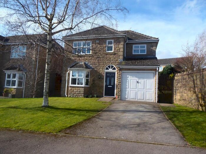 4 Bedroom Detached House To Rent In Helted Way, Almondbury, Huddersfield, HD5