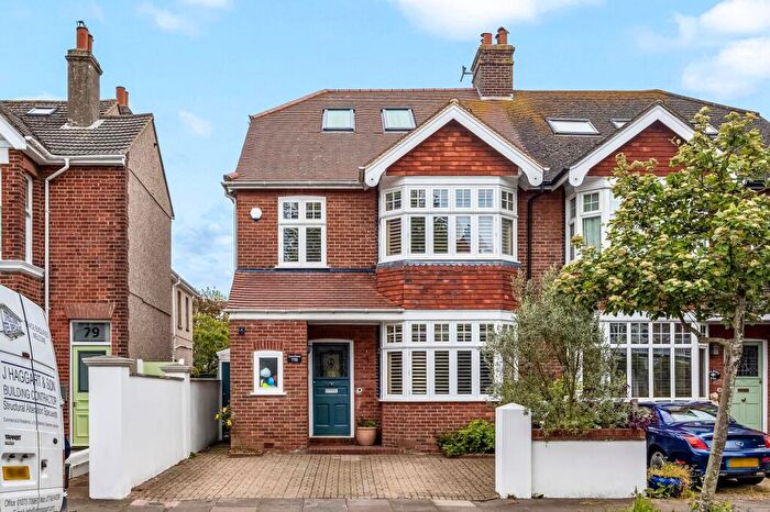 6 Bedroom Semi-Detached House For Sale In Carlisle Road, Hove, BN3