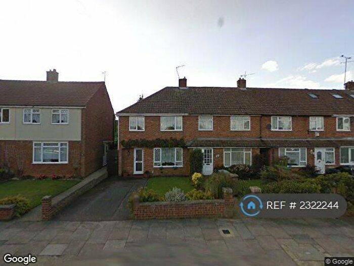 3 Bedroom Terraced House To Rent In Byron Road, Luton, LU4