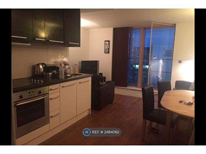 2 Bedroom Flat To Rent In Wellington Street, Leeds, LS1