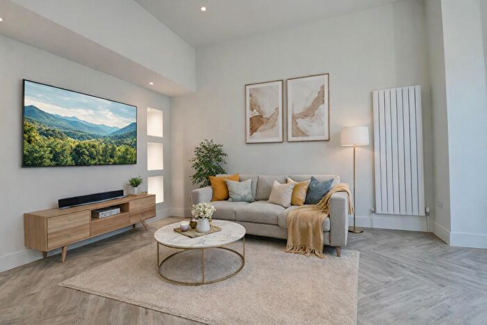 4 Bedroom Terraced House For Sale In Spencer Road, Southsea, PO4