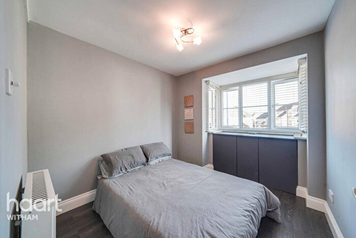 2 Bedroom Apartment For Sale In Constance Close, Witham, CM8