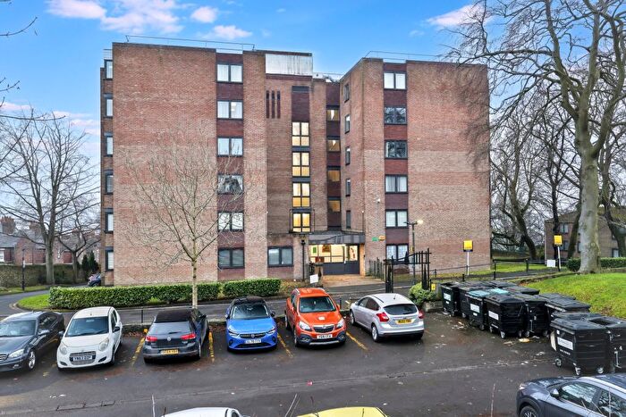 2 Bedroom Flat For Sale In Benwell Close, Benwell Grange, Benwell, Newcastle Upon Tyne, NE15