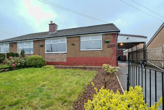 2 Bedroom Bungalow To Rent In Martin Drive, Darwen, BB3