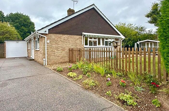 3 Bedroom Detached Bungalow For Sale In Loxwood Close, Bexhill-On-Sea, TN39