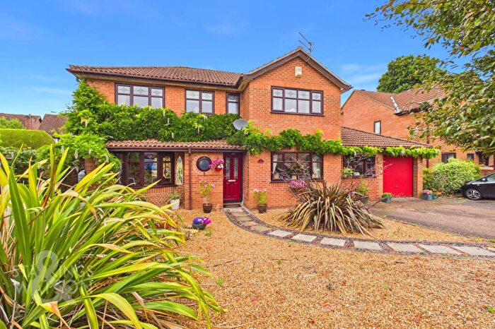 4 Bedroom Detached House For Sale In Kingswood Court, Thorpe Marriott, Norwich, NR8