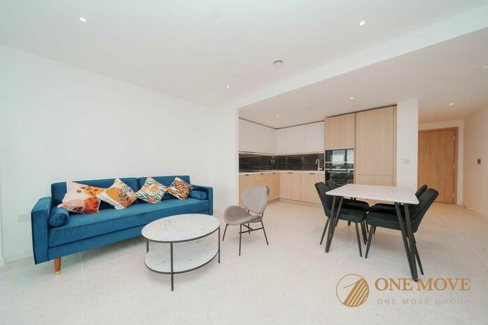 2 Bedroom Apartment To Rent In Cendal Crescent, Bouchon Point, E1