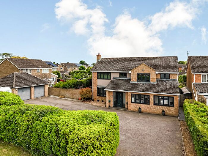 5 Bedroom Detached House For Sale In Great North Road, Eaton Ford, PE19