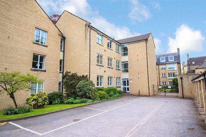 2 Bedroom Apartment For Sale In Mullings Court, Cirencester, Gloucestershire, GL7