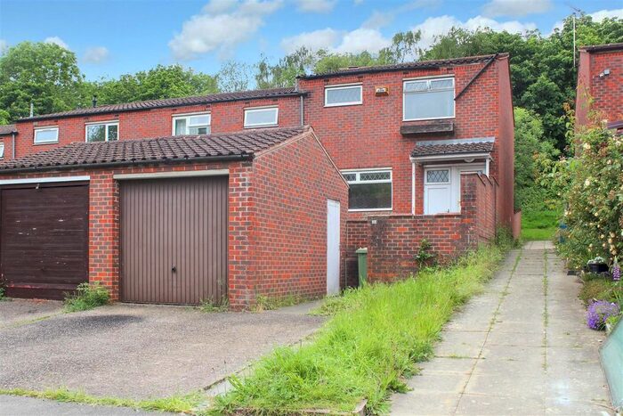 3 Bedroom End Of Terrace House To Rent In Wealdstone Place, Springfield, Milton Keynes, MK6