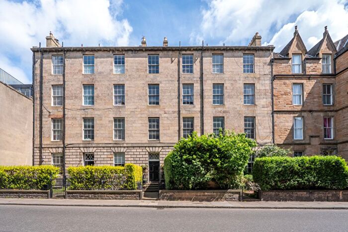 3 Bedroom Flat For Sale In / Duke Street, Leith, Edinburgh, EH6