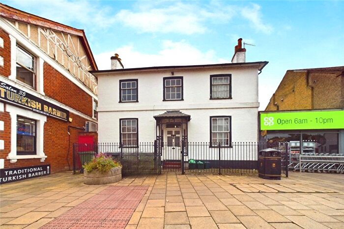 1 Bedroom Flat To Rent In High Street, Theale, Reading, Berkshire, RG7